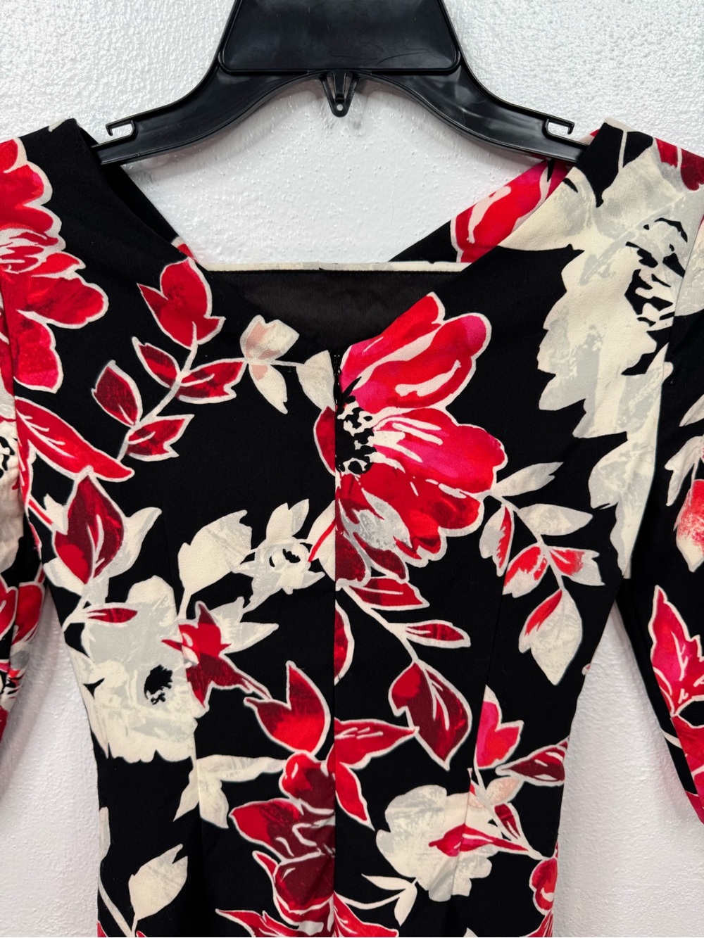 White House Black Market Black Red Cream Floral Sheath Dress - Picture 6 of 11
